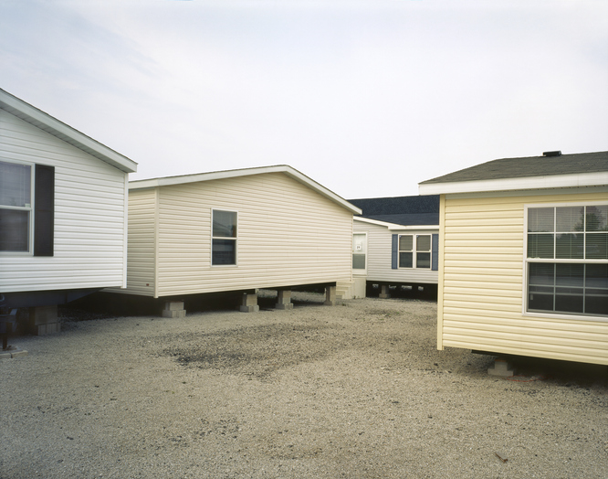 Trailer Homes on bricks blocks